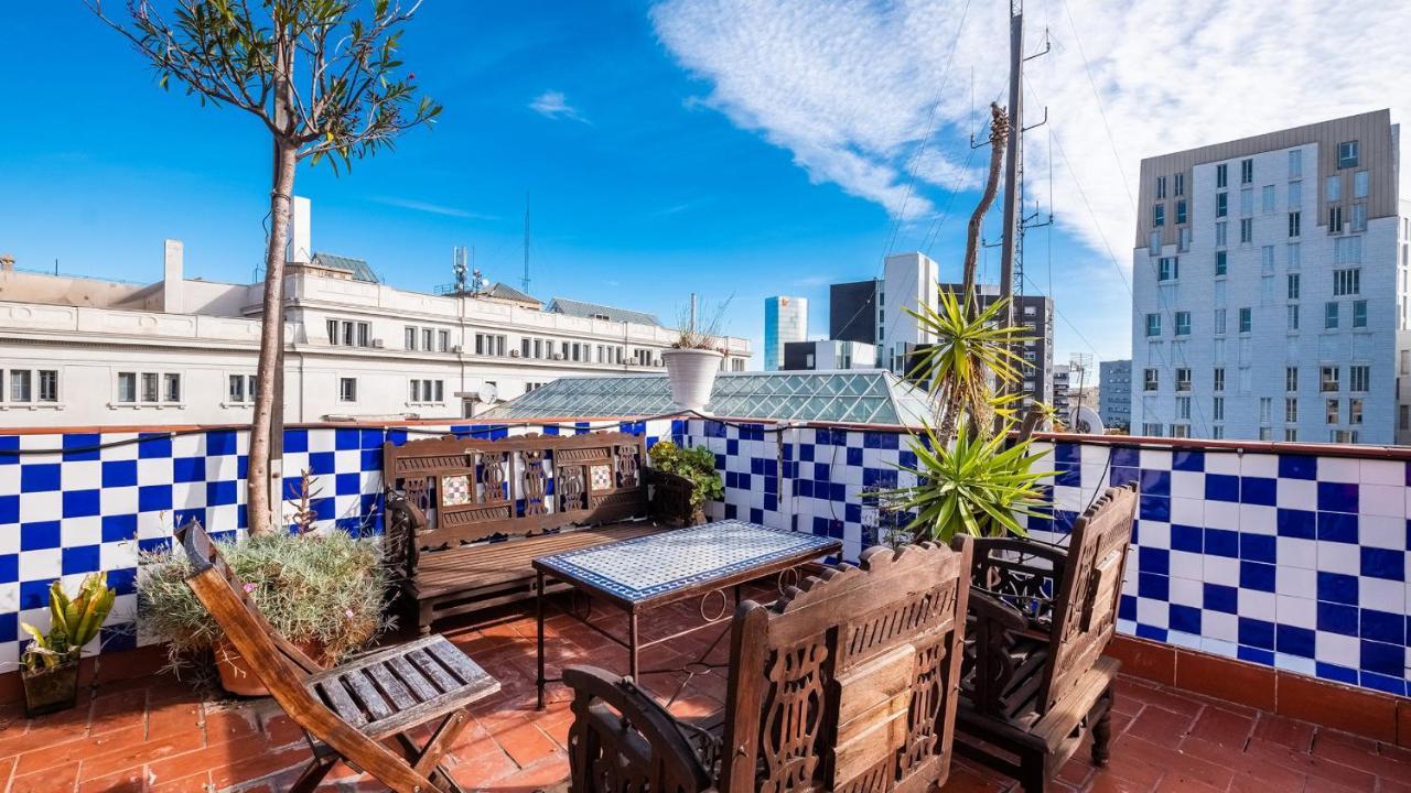 Apartamentos El Pintor Barselona Dış mekan fotoğraf