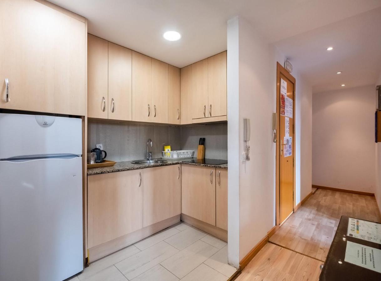 Apartamentos El Pintor Barselona Dış mekan fotoğraf